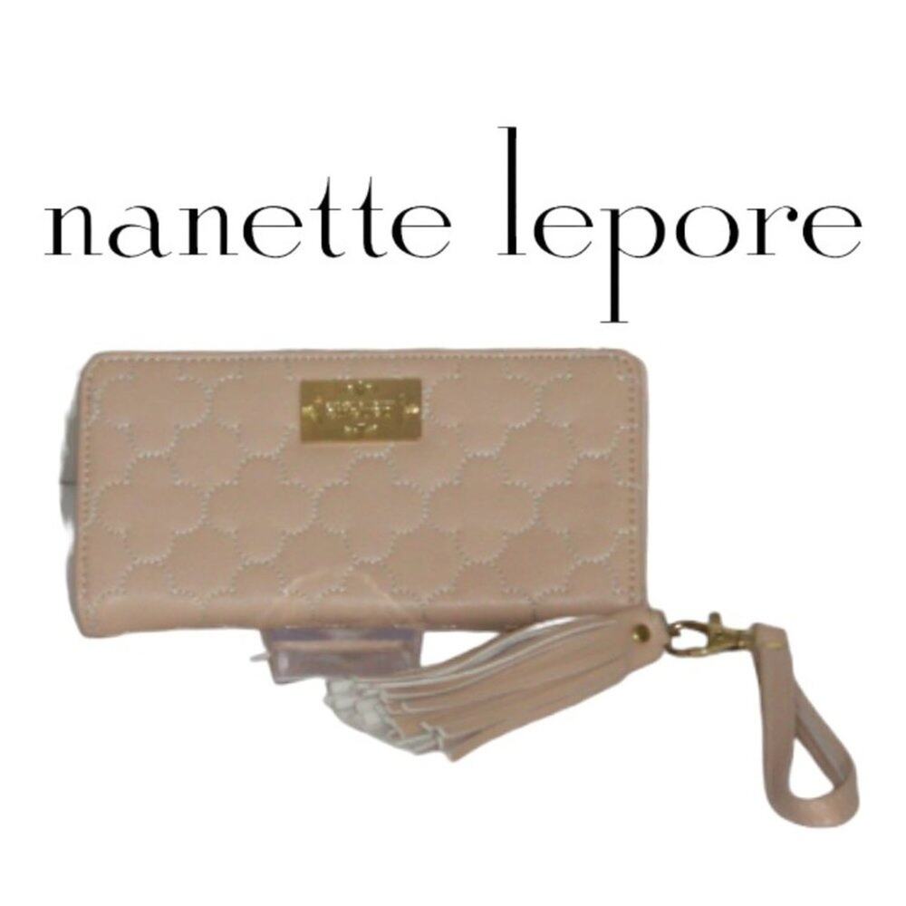 Nanette Lepore Charging Wristlet RFID Protection Power Bank iPhone Android